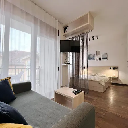 Sita 2 Apartment *
